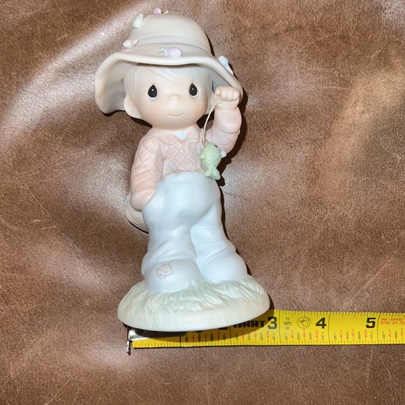 Precious Moments Porcelain Figurine “My Love Will Never Let You Go” Vintage - Picture 11 of 12